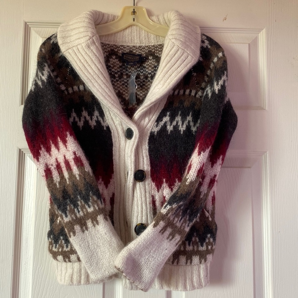 Cozy wool Pendleton sweater